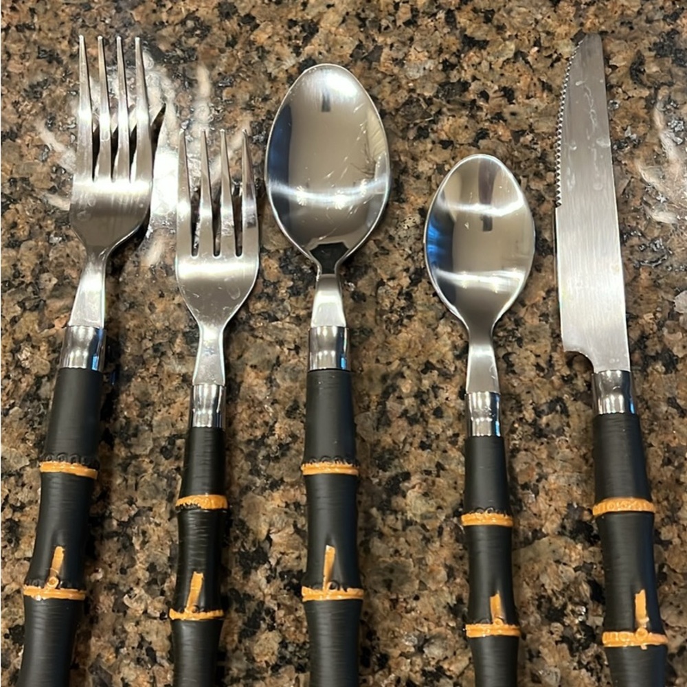 Cambridge Stainless Steel and Plastic Bamboo Flatware (set of 80)